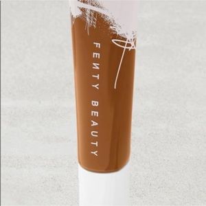 #380 Beauty Pro Filt'r Hydrating Longwear Foundation